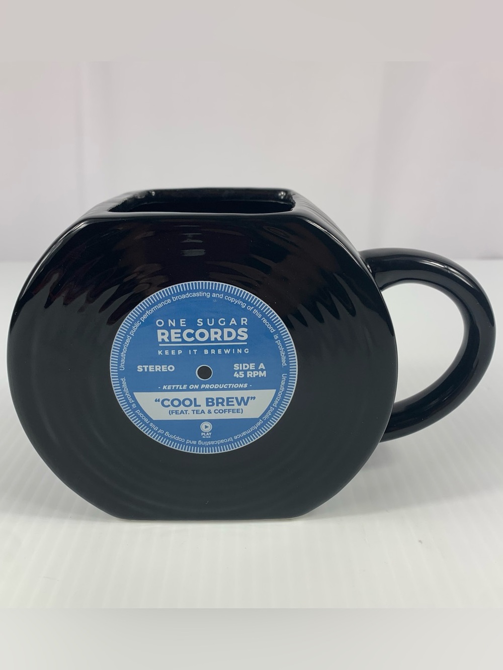 Novelty Vinyl Record 45 Shaped Retro Ceramic DJ Party Music Mug Gift Republic